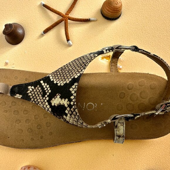 Vionic Kirra Sandals Snake Print T Strap Slingback Casual Shoes GUC Size 8 - Picture 6 of 9